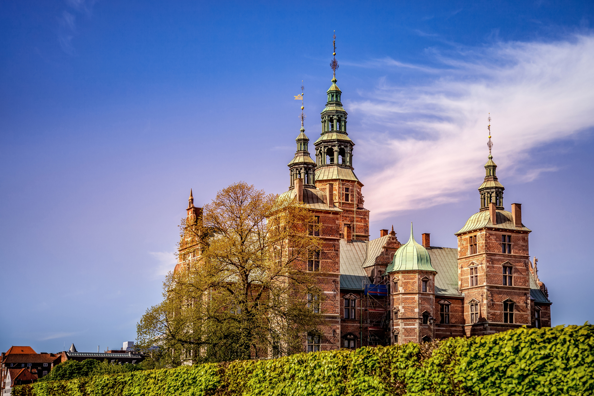 beautiful-palace-on-green-hill-against-blue-sky-c-2024-11-17-06-32-06-utc-1-1